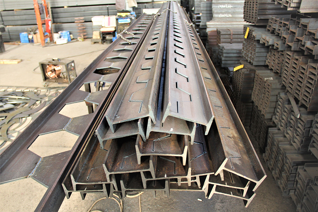 Petek Makas Çelik Konstrüksiyon Fabrika Kirişleri | HRC Proje Mühendislik
